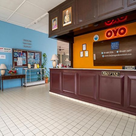 Oyo 44020 Kejora Garden Resort カンポン・パシール・ボガ エクステリア 写真